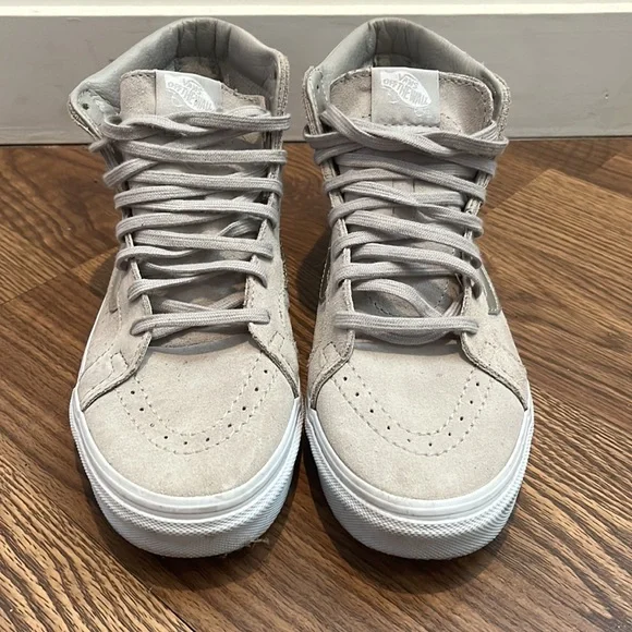 Vans - Picture 2 of 7